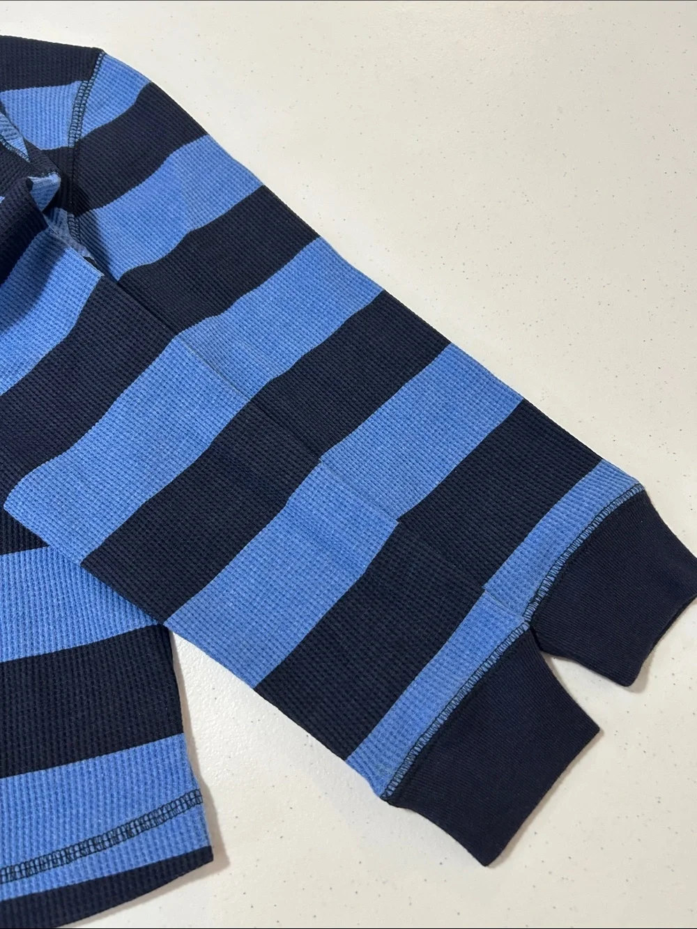 Old Navy Boy’s Long Sleeve Thermal Tops Bundle Size XS (5)
